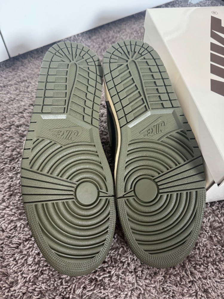 Jordan 1 low travis scott medium olive - Image 7